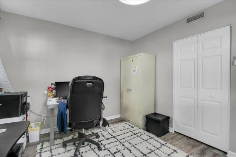2080 Maplewood Circle Naperville IL 60563
