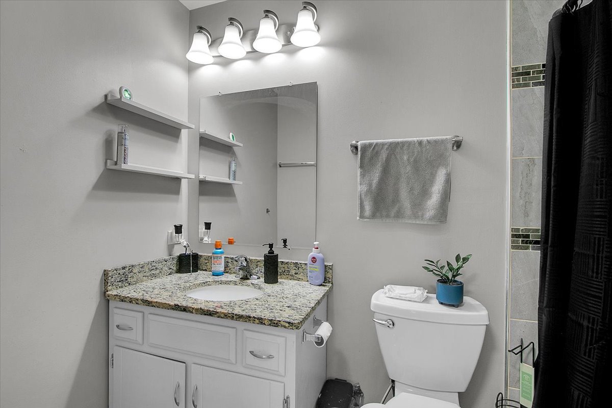 2080 Maplewood Circle Naperville IL 60563