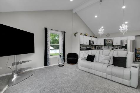 2080 Maplewood Circle Naperville IL 60563