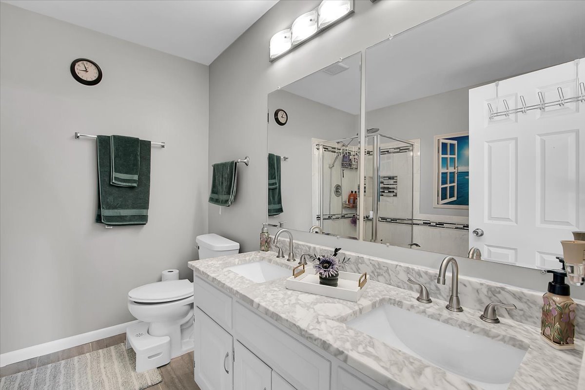 2080 Maplewood Circle Naperville IL 60563