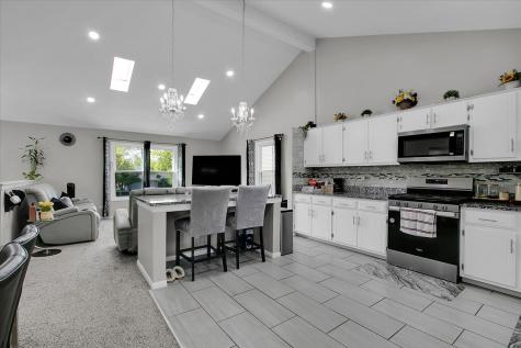 2080 Maplewood Circle Naperville IL 60563