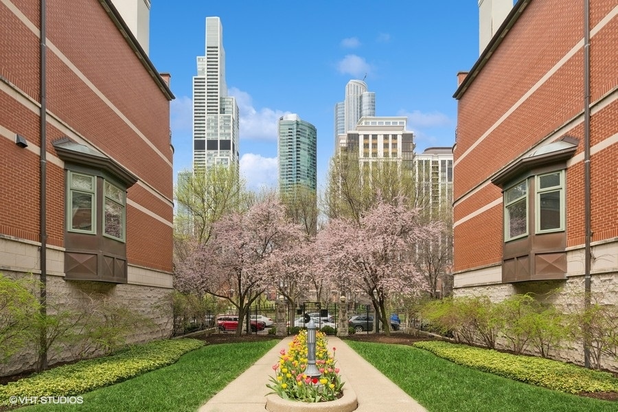 1412 South Prairie Avenue Chicago IL 60605