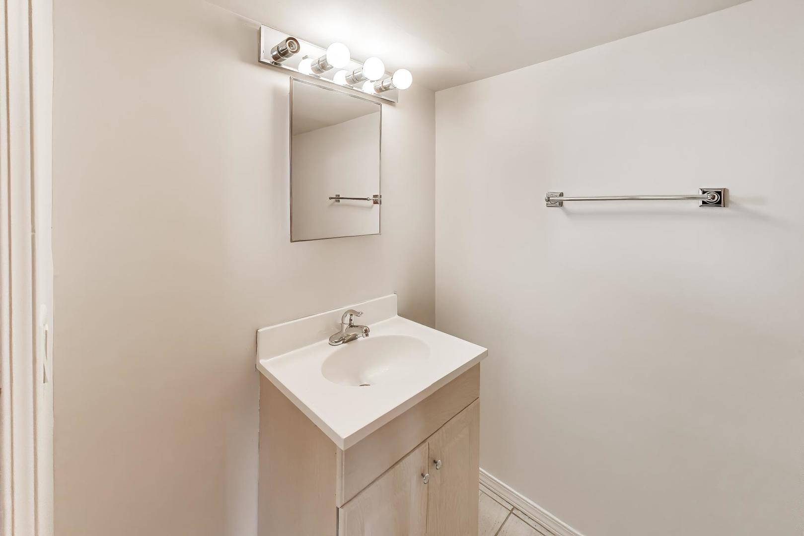 2728 North Major Avenue Chicago IL 60639