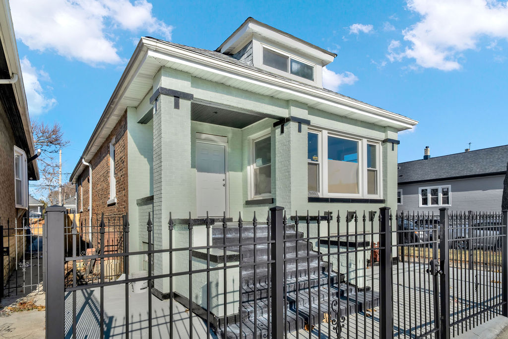 1444 West 72nd Place Chicago IL 60636