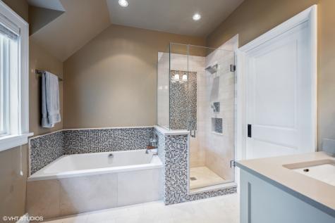 180 Central Avenue Highland Park IL 60035