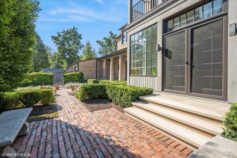 180 Central Avenue Highland Park IL 60035