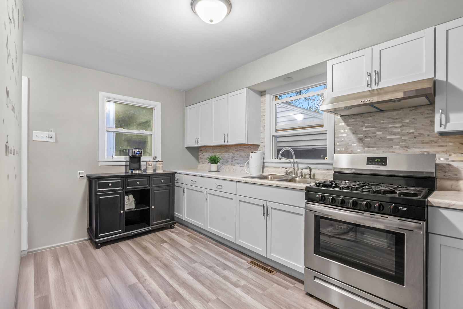 1143 Ridgeway Avenue Aurora IL 60506