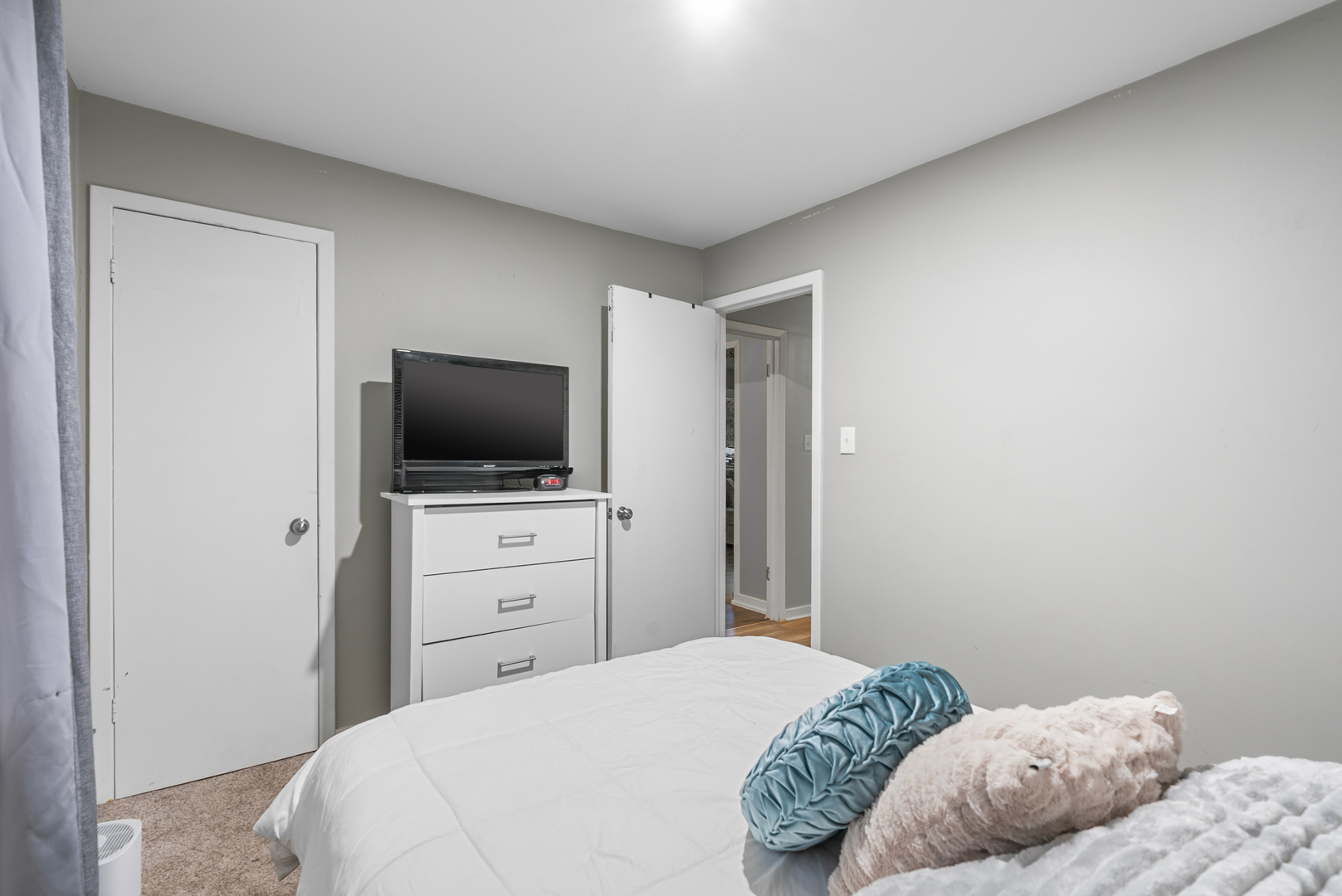 1143 Ridgeway Avenue Aurora IL 60506