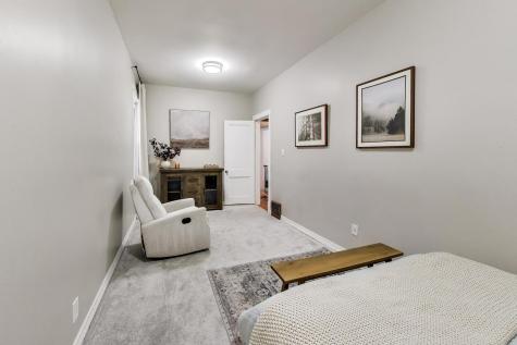3354 West Pensacola Avenue Chicago IL 60618
