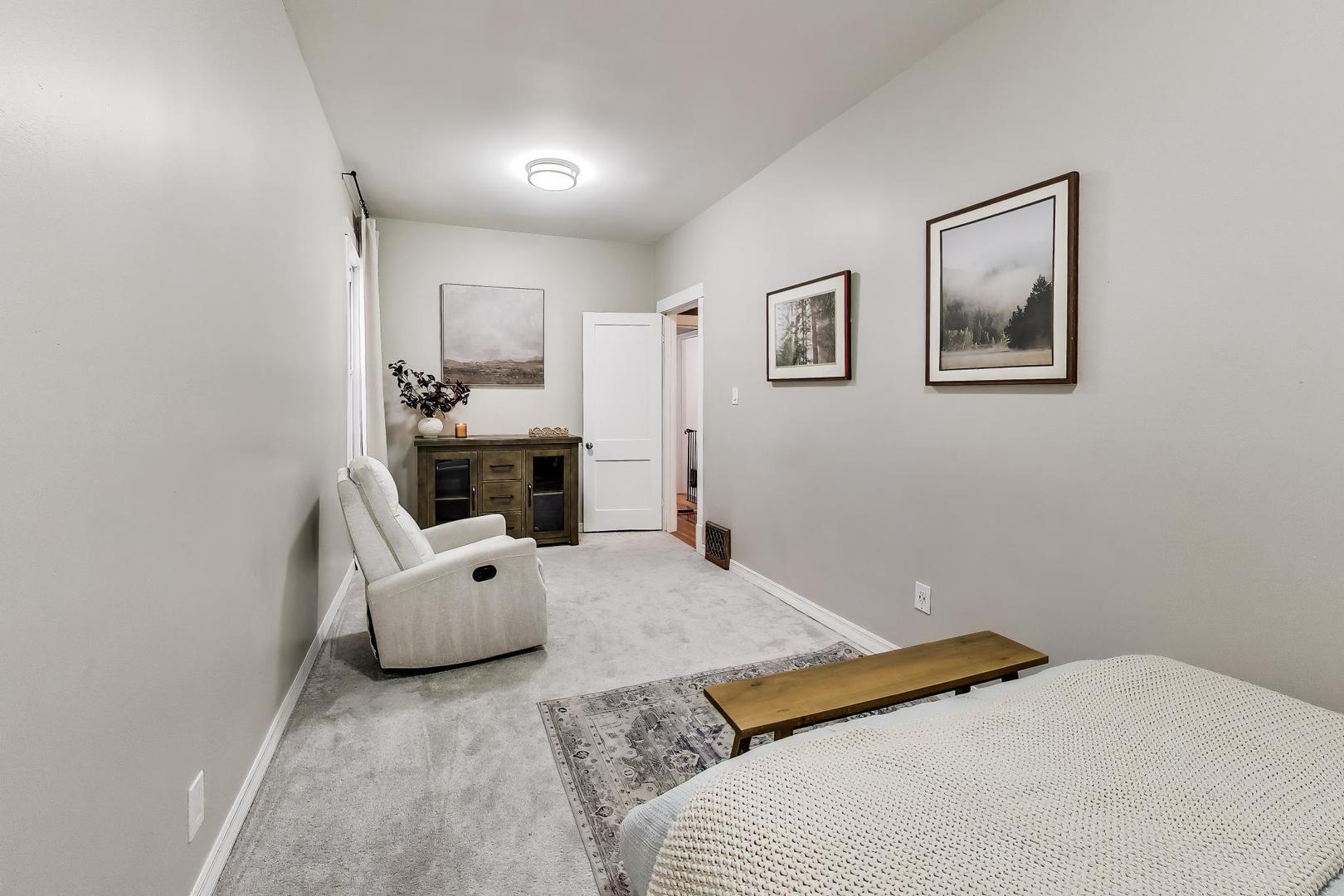 3354 West Pensacola Avenue Chicago IL 60618