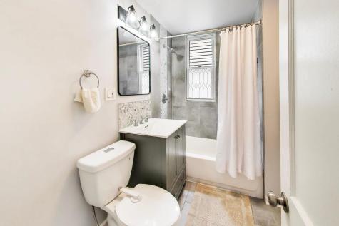 3354 West Pensacola Avenue Chicago IL 60618