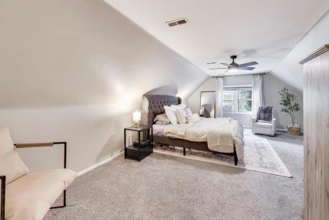 3354 West Pensacola Avenue Chicago IL 60618