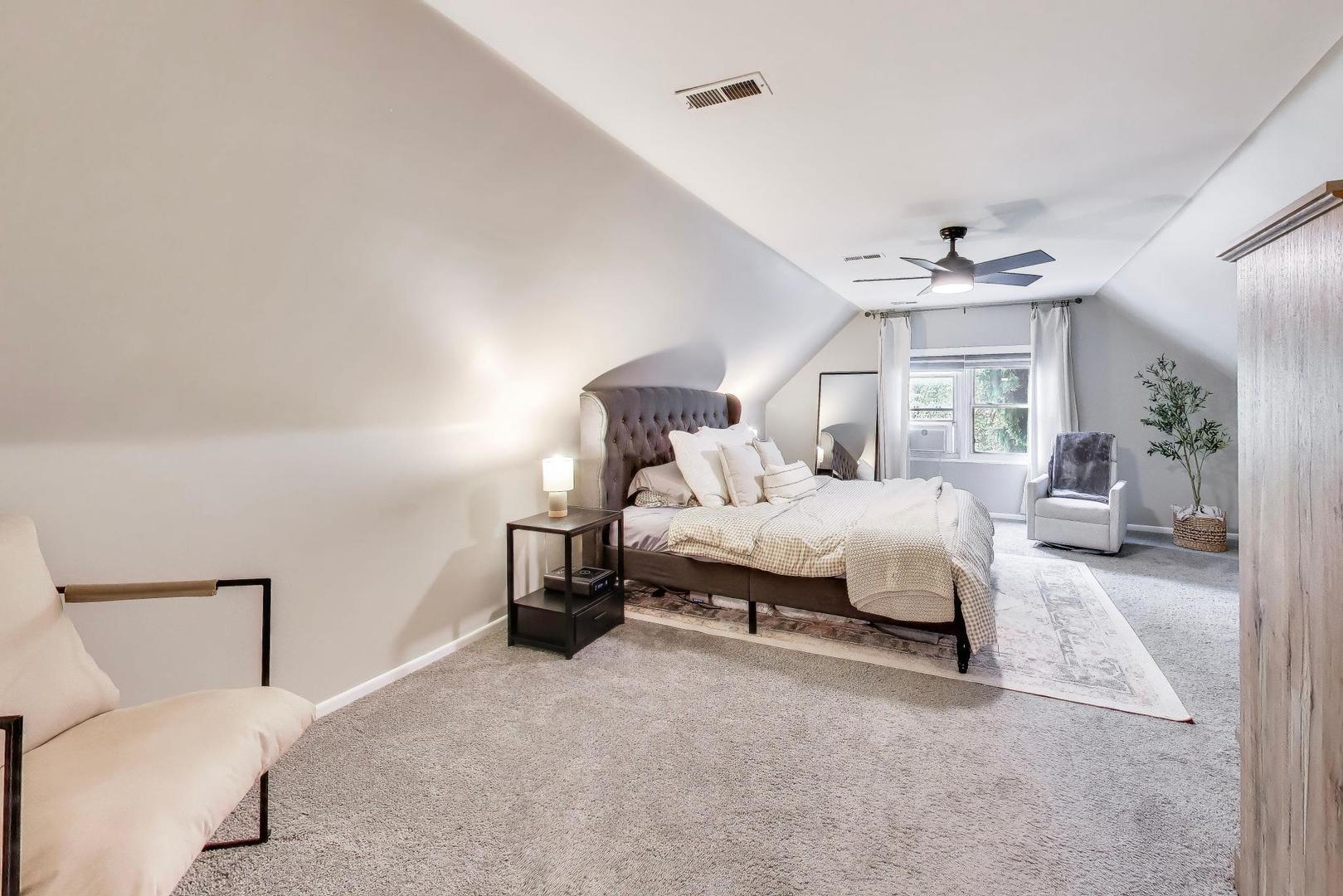 3354 West Pensacola Avenue Chicago IL 60618