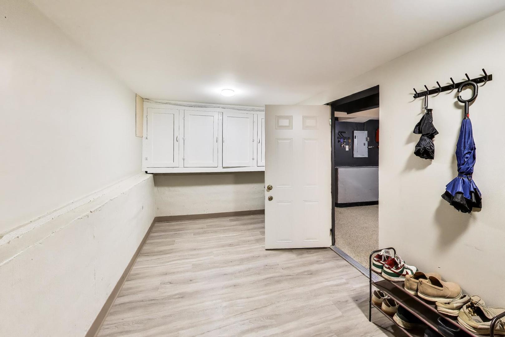 3354 West Pensacola Avenue Chicago IL 60618