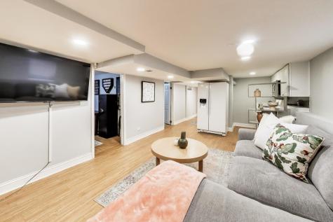 3354 West Pensacola Avenue Chicago IL 60618