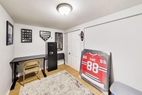 3354 West Pensacola Avenue Chicago IL 60618