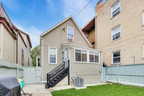 3354 West Pensacola Avenue Chicago IL 60618