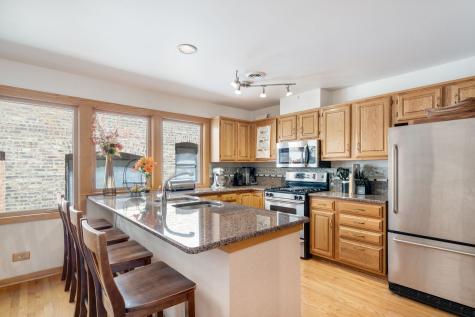 425 South Oak Park Avenue Oak Park IL 60302