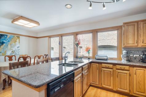 425 South Oak Park Avenue Oak Park IL 60302