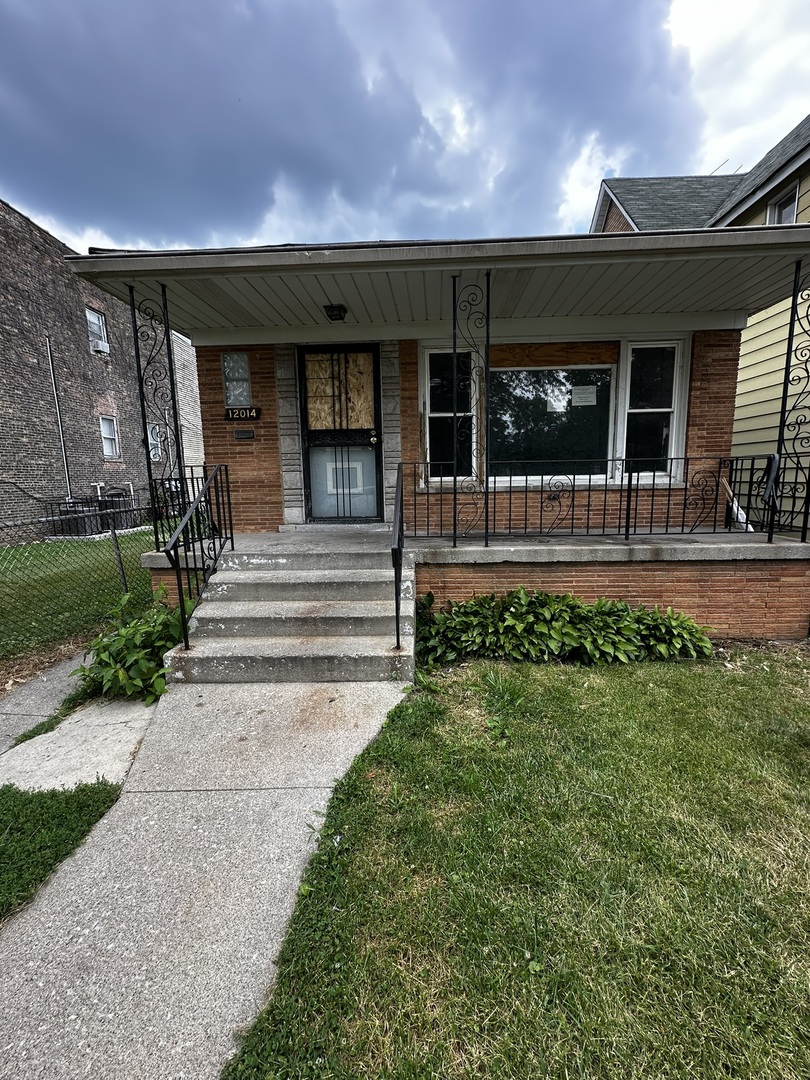 12014 South Wallace Street Chicago IL 60628