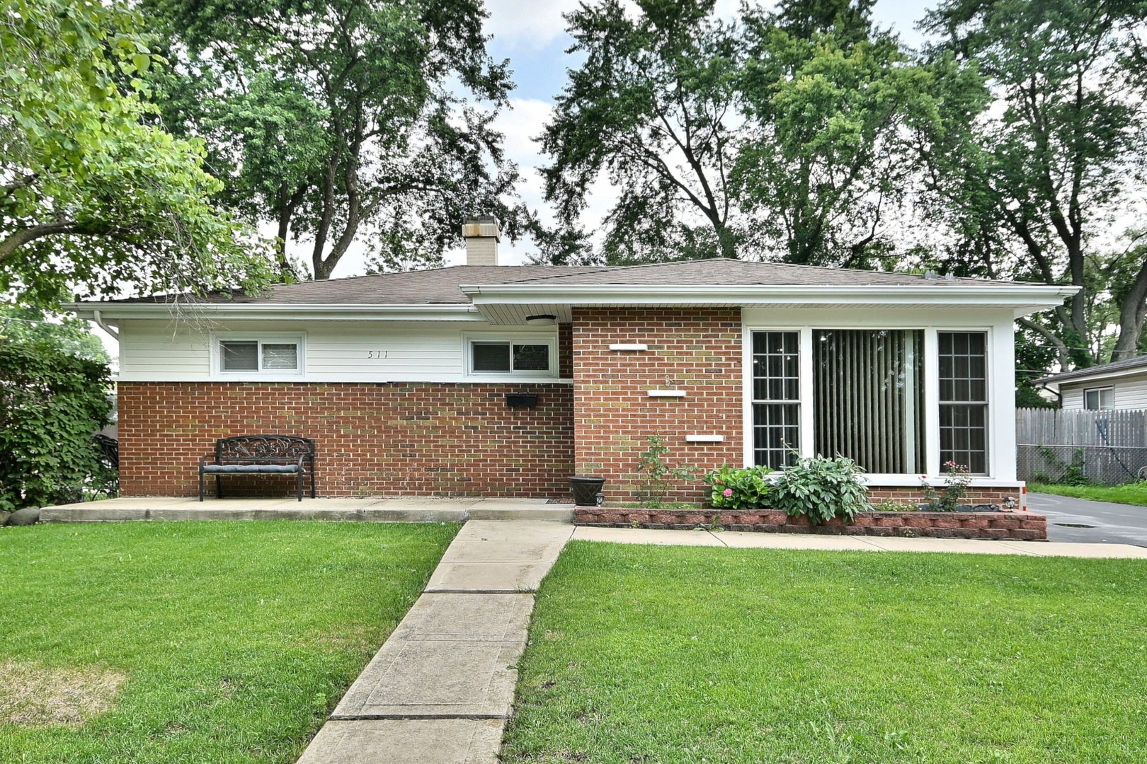 511 West Byron Avenue Addison IL 60101
