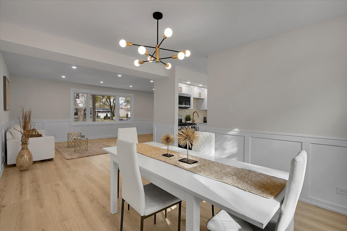 1109 71ST Street Darien IL 60561