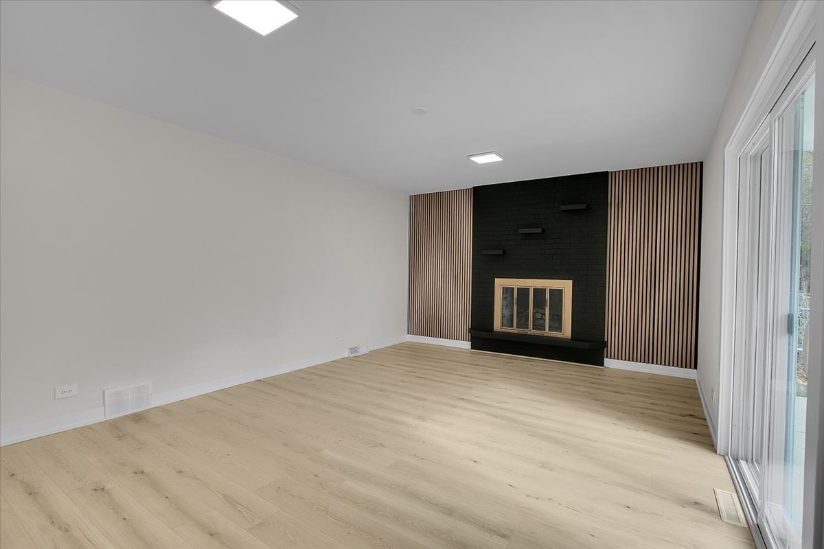 1109 71ST Street Darien IL 60561