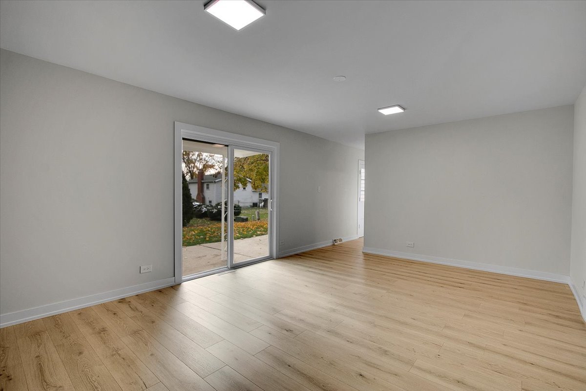 1109 71ST Street Darien IL 60561