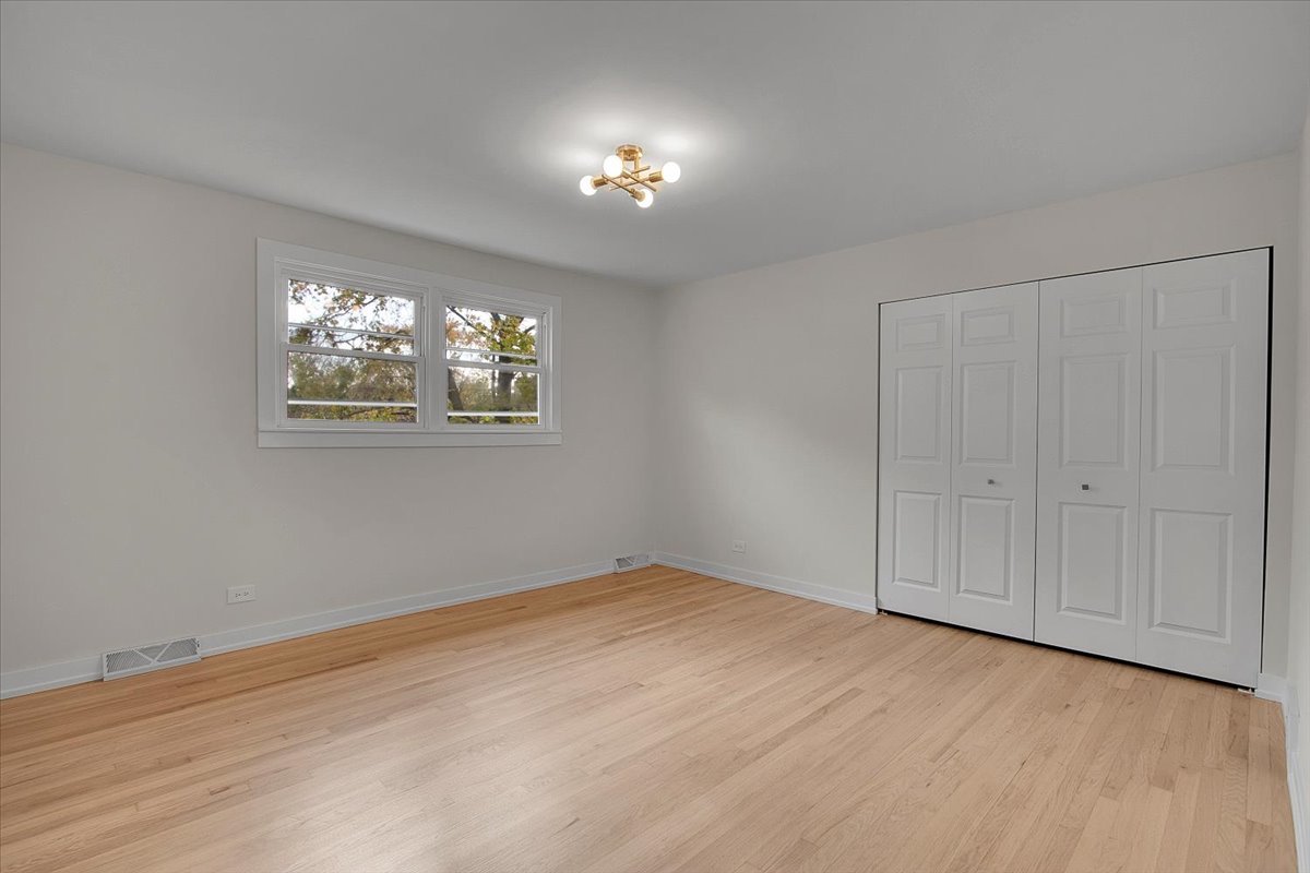 1109 71ST Street Darien IL 60561