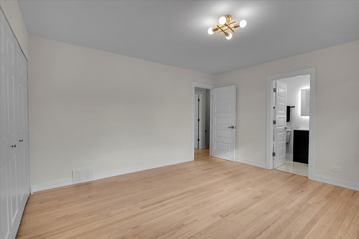 1109 71ST Street Darien IL 60561