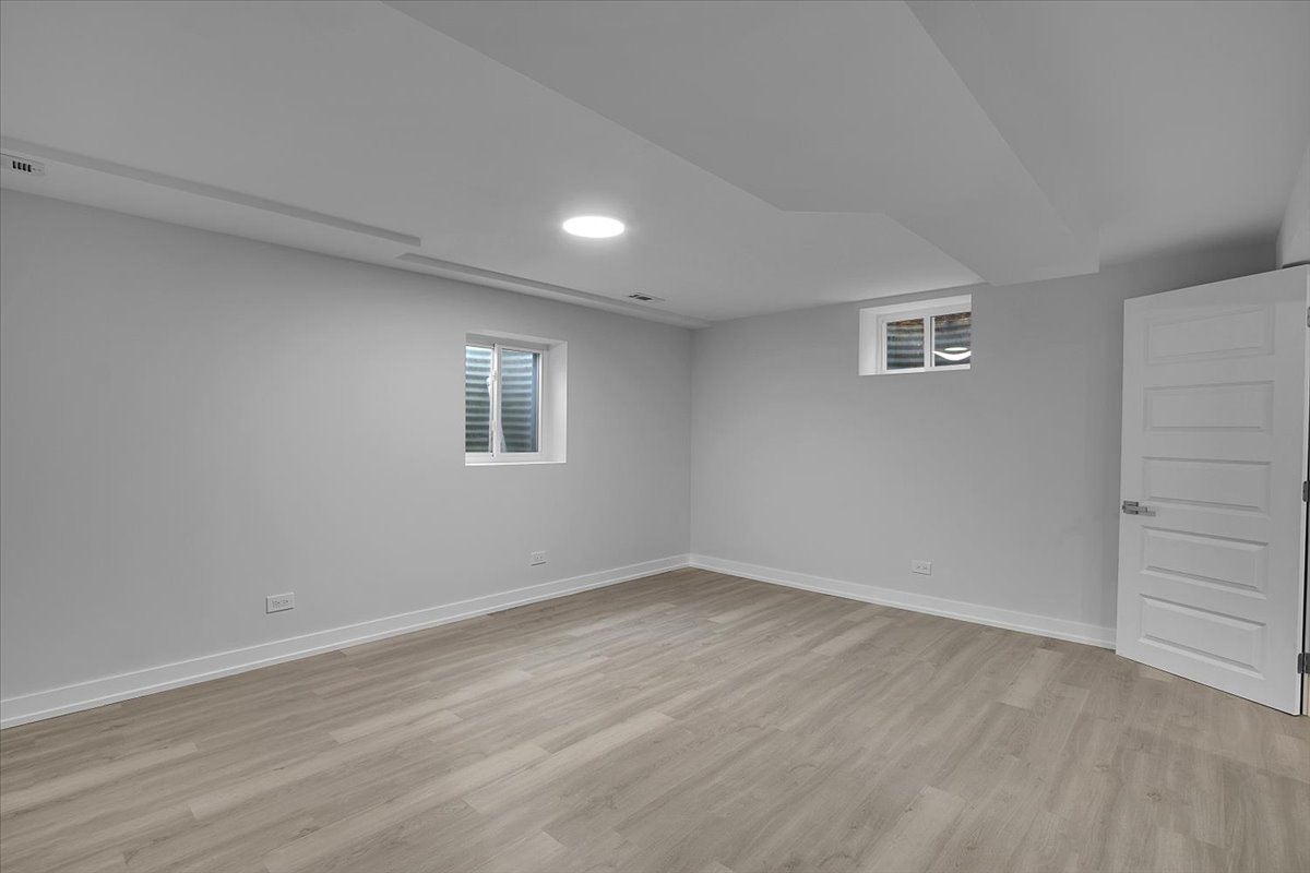 1109 71ST Street Darien IL 60561