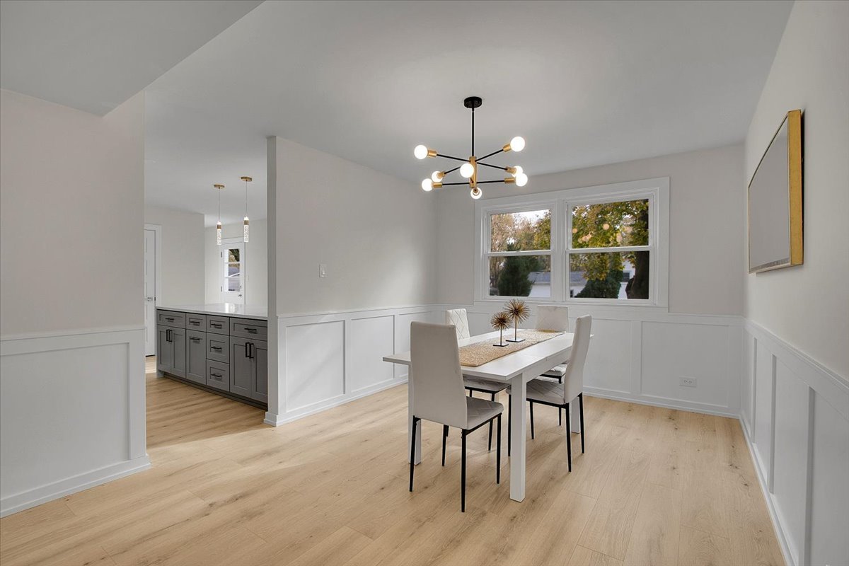 1109 71ST Street Darien IL 60561