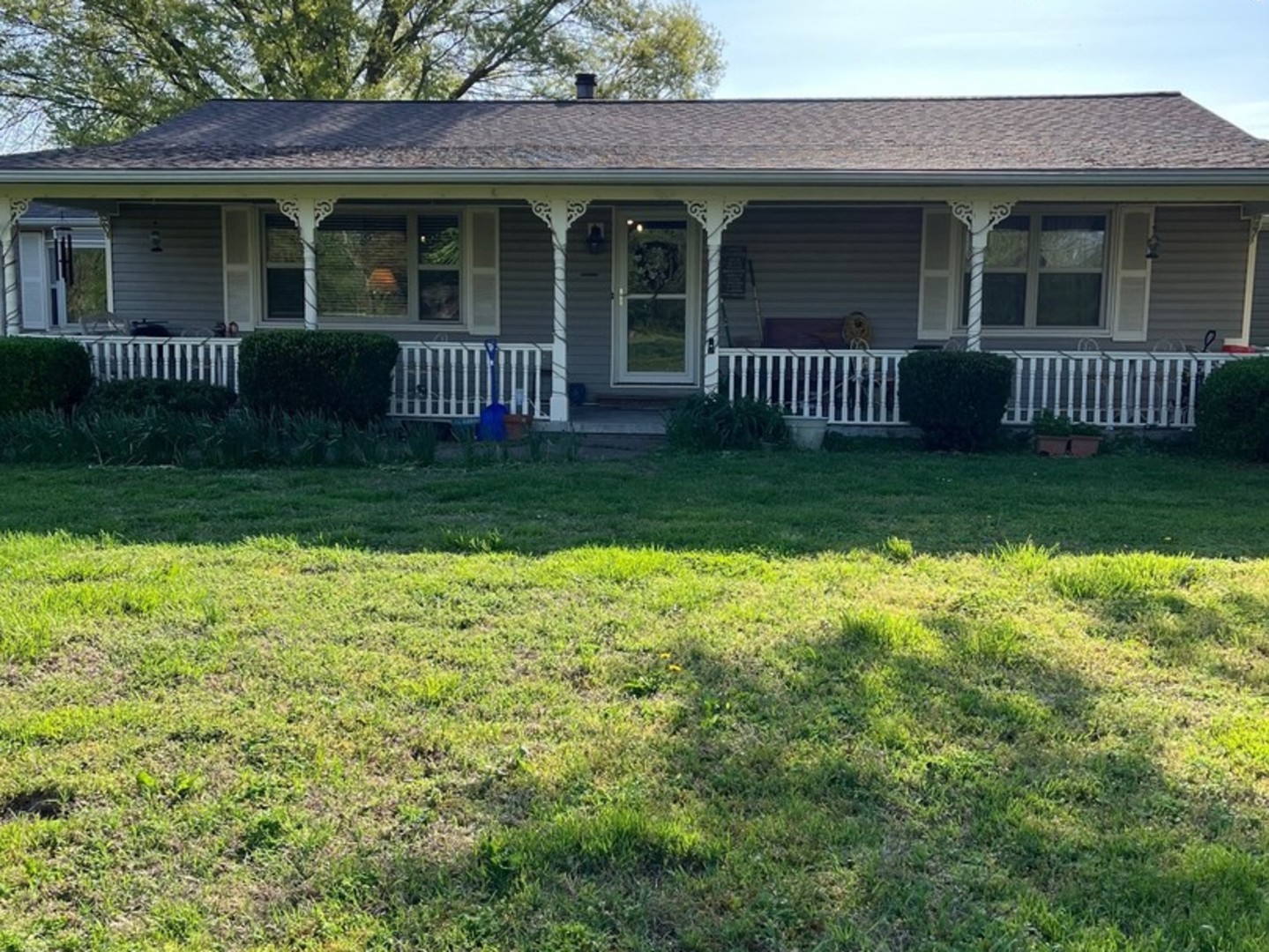 17376 Garrett Road Johnston City IL 62951