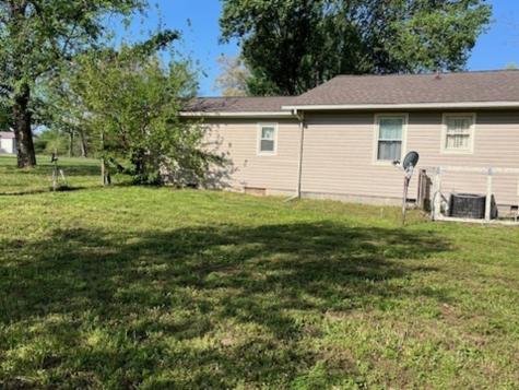 17376 Garrett Road Johnston City IL 62951