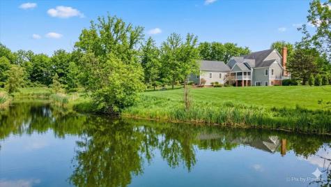 39691 Orchard Bluff Lane Wadsworth IL 60083
