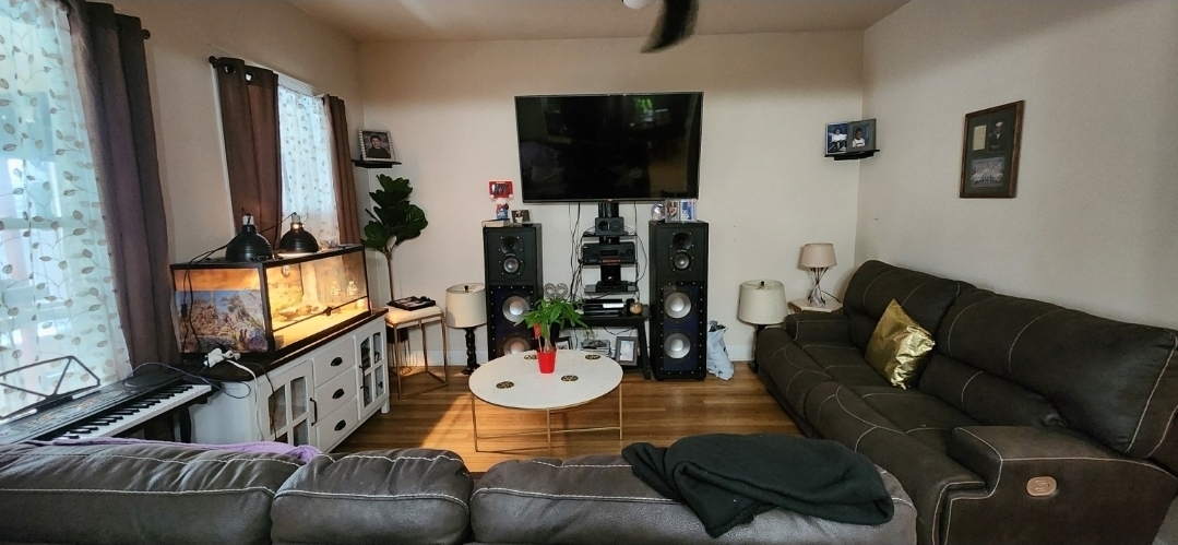 2046 North Narragansett Avenue Chicago IL 60639