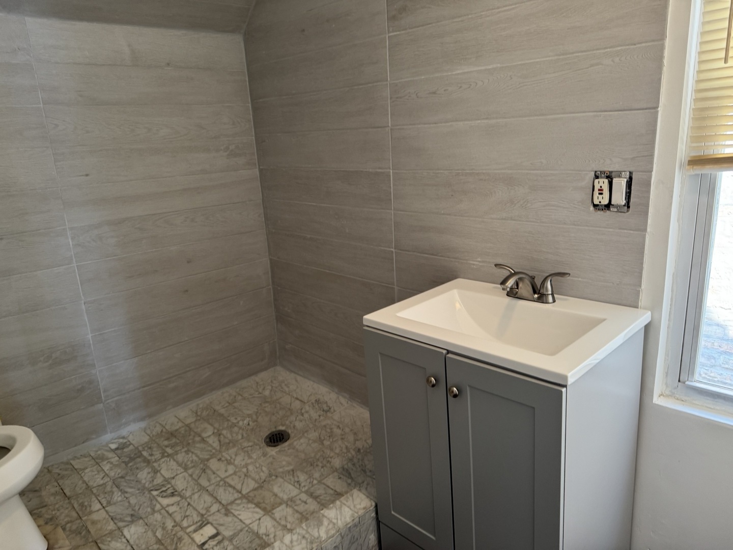 3908 North Bernard Street Chicago IL 60618