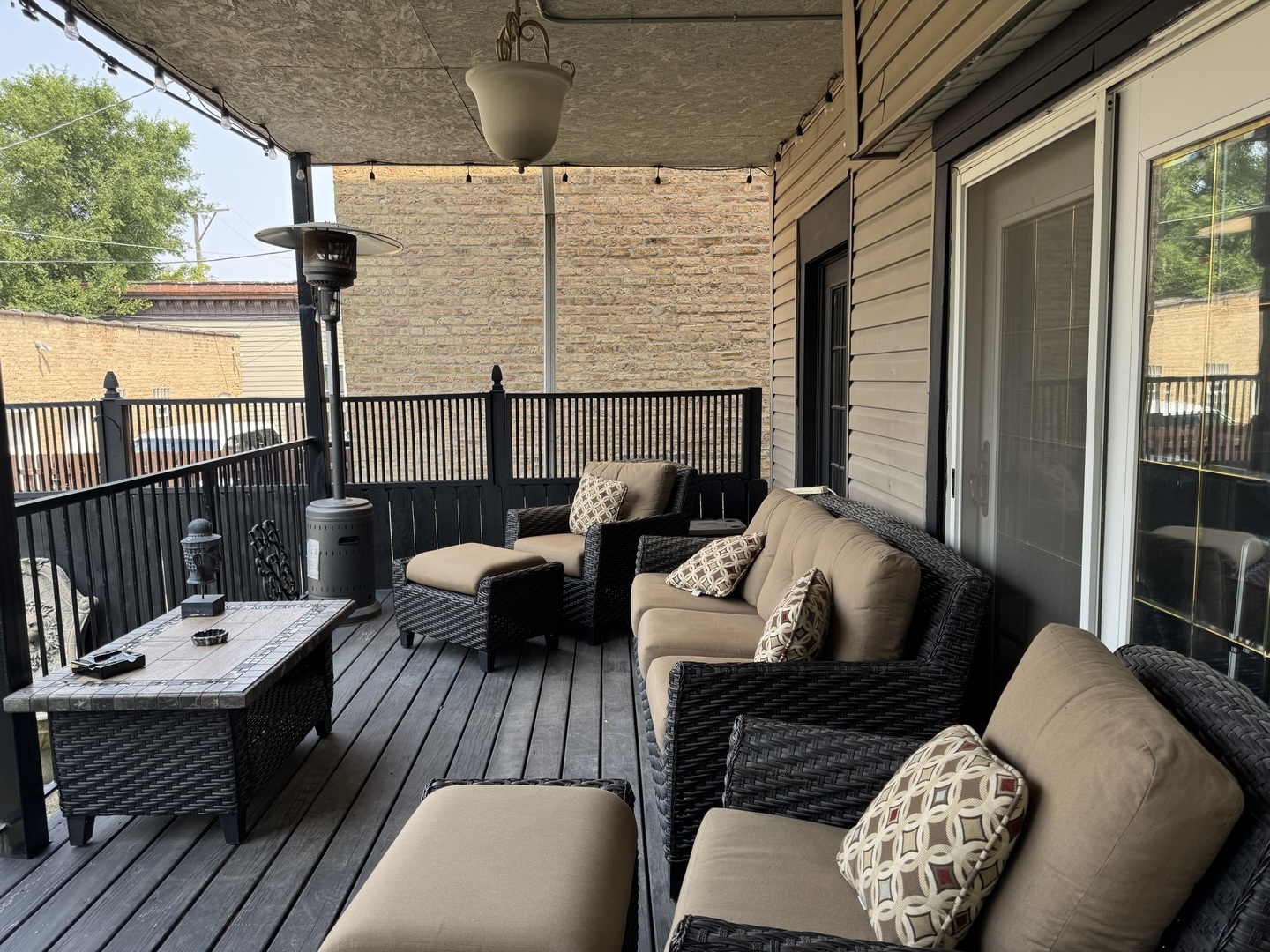 3908 North Bernard Street Chicago IL 60618