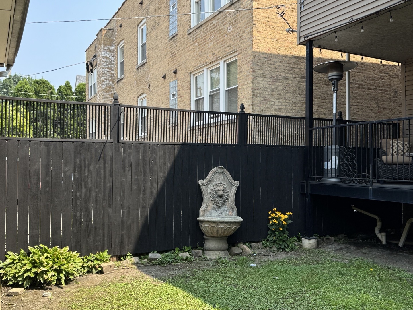 3908 North Bernard Street Chicago IL 60618