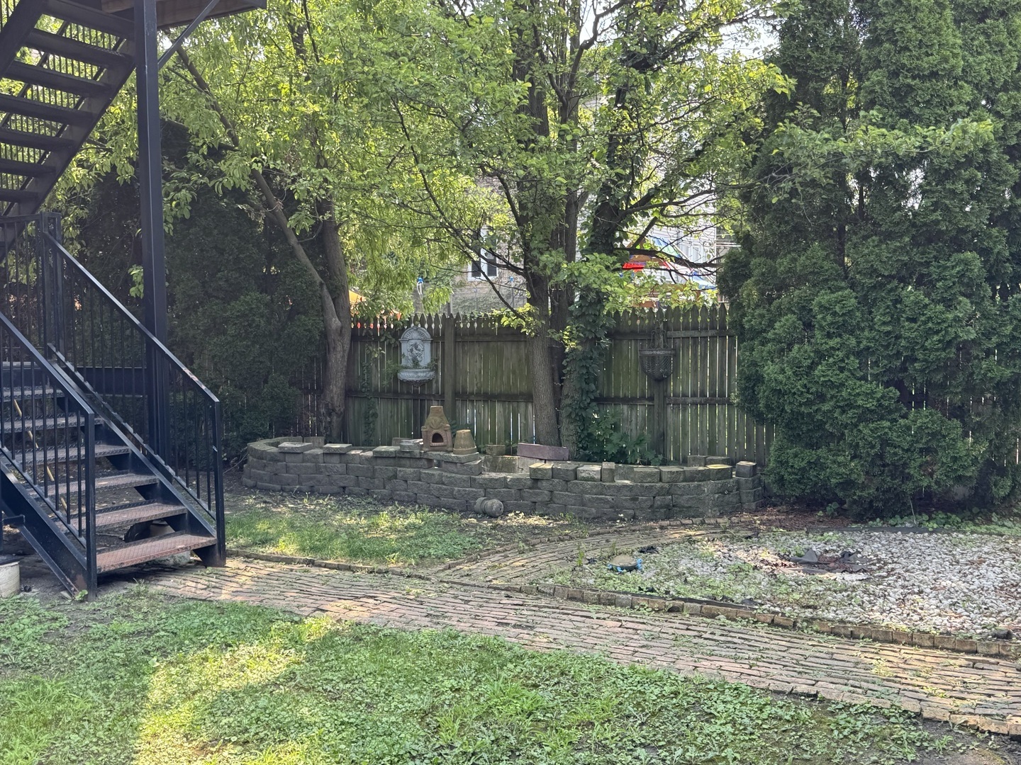 3908 North Bernard Street Chicago IL 60618