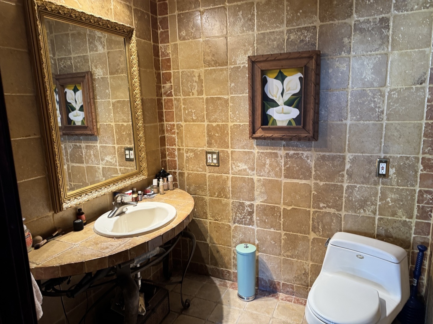 3908 North Bernard Street Chicago IL 60618