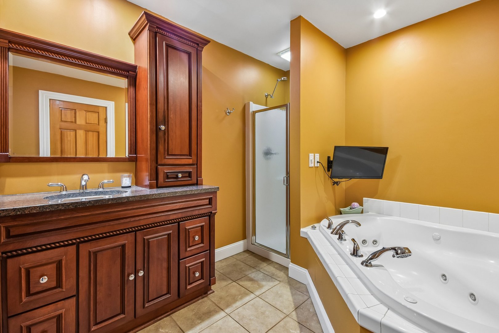 588 Kingston Court Roselle IL 60172