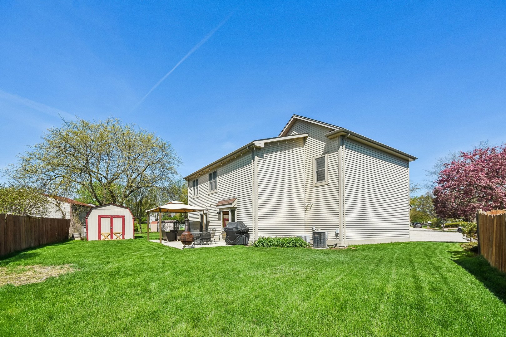 588 Kingston Court Roselle IL 60172