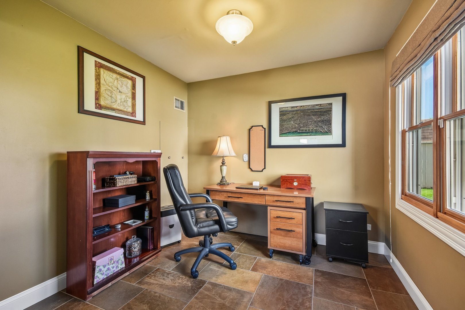 588 Kingston Court Roselle IL 60172