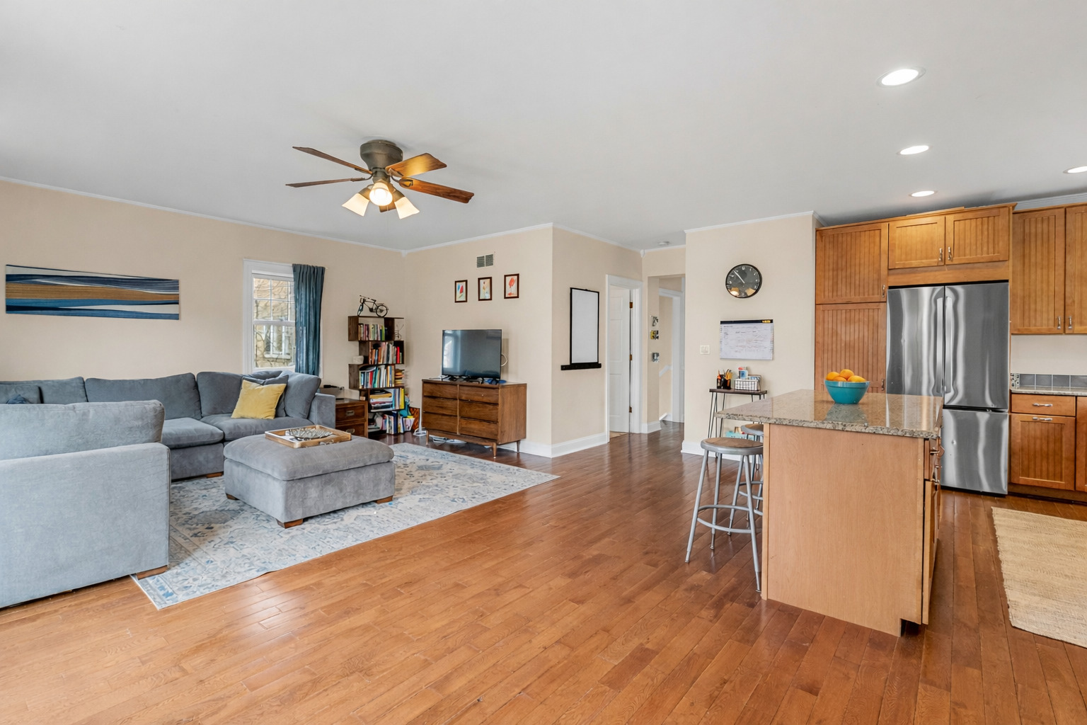 6714 North Ionia Avenue Chicago IL 60646