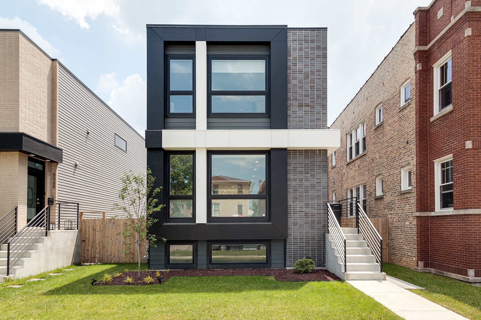 5103 West Cornelia Avenue Chicago IL 60641