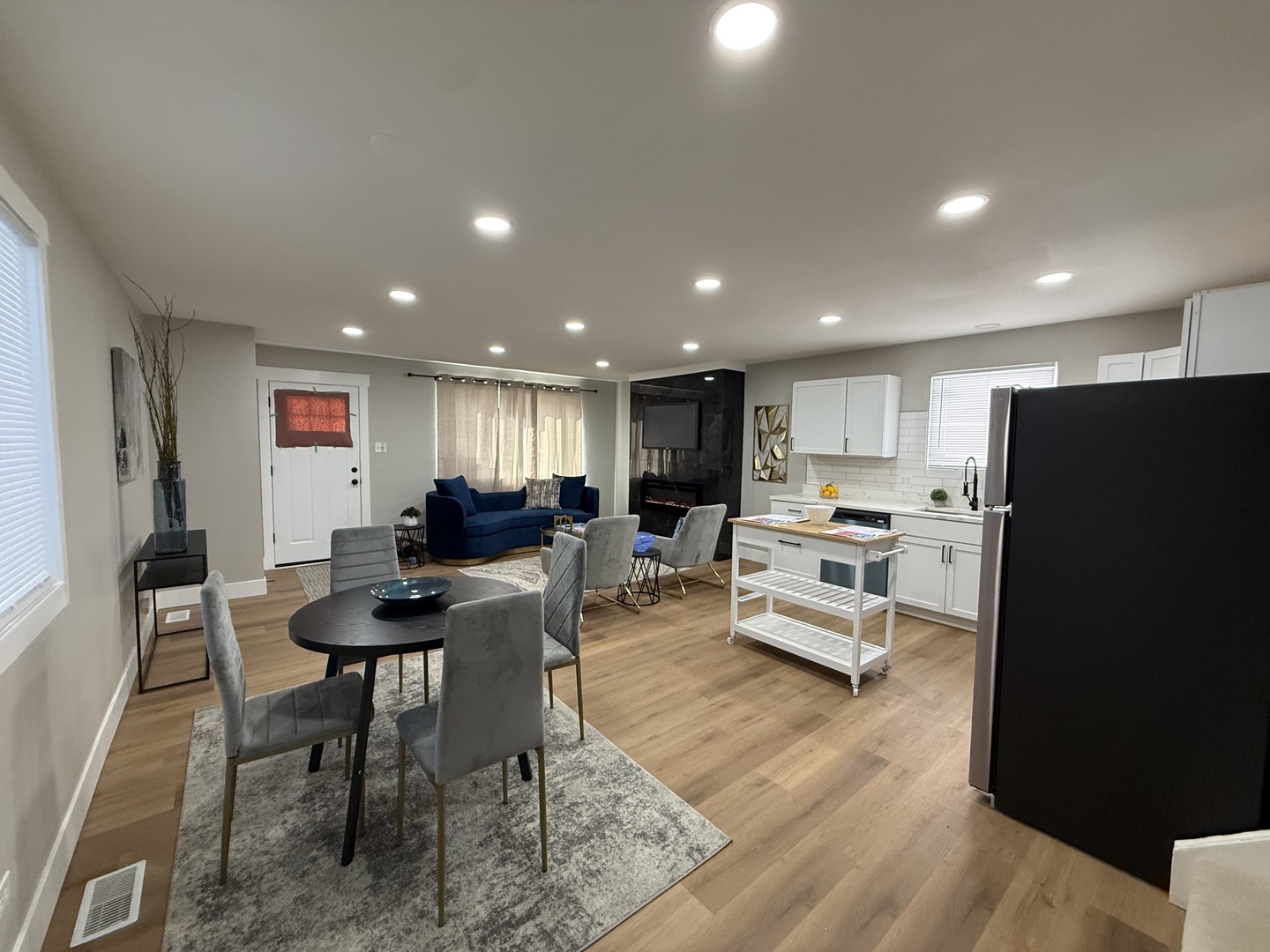 304 West 111th Street Chicago IL 60628