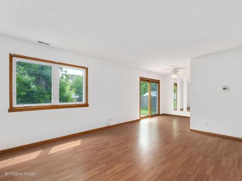1475 Merrimac Lane Hanover Park IL 60133