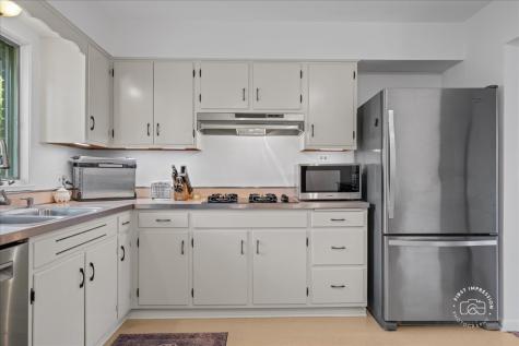34W246 Giese Road Batavia IL 60510