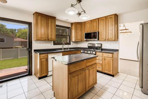 847 College Avenue Matteson IL 60443